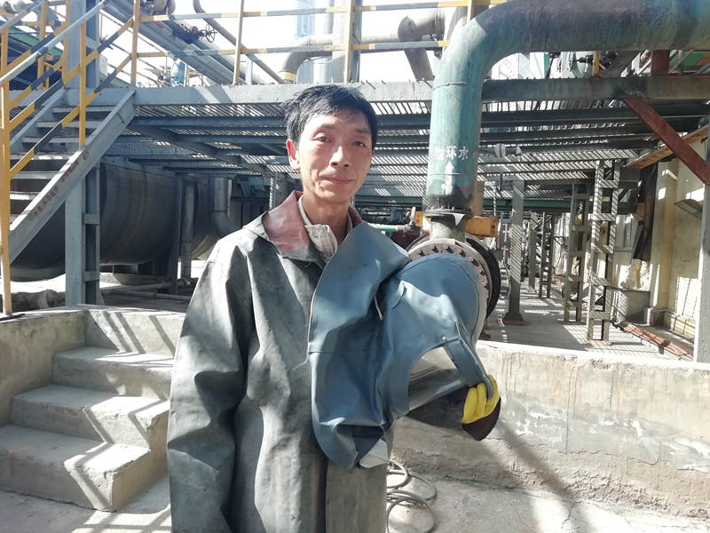 硫酸厂杨兵箭_副本.jpg 硫酸厂杨兵箭_副本.jpg